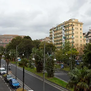 bb-napoli-regina.hotels-amalfi.com/