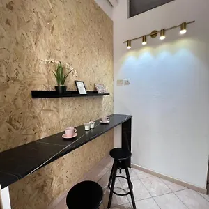 Signorina In , Roma Italia